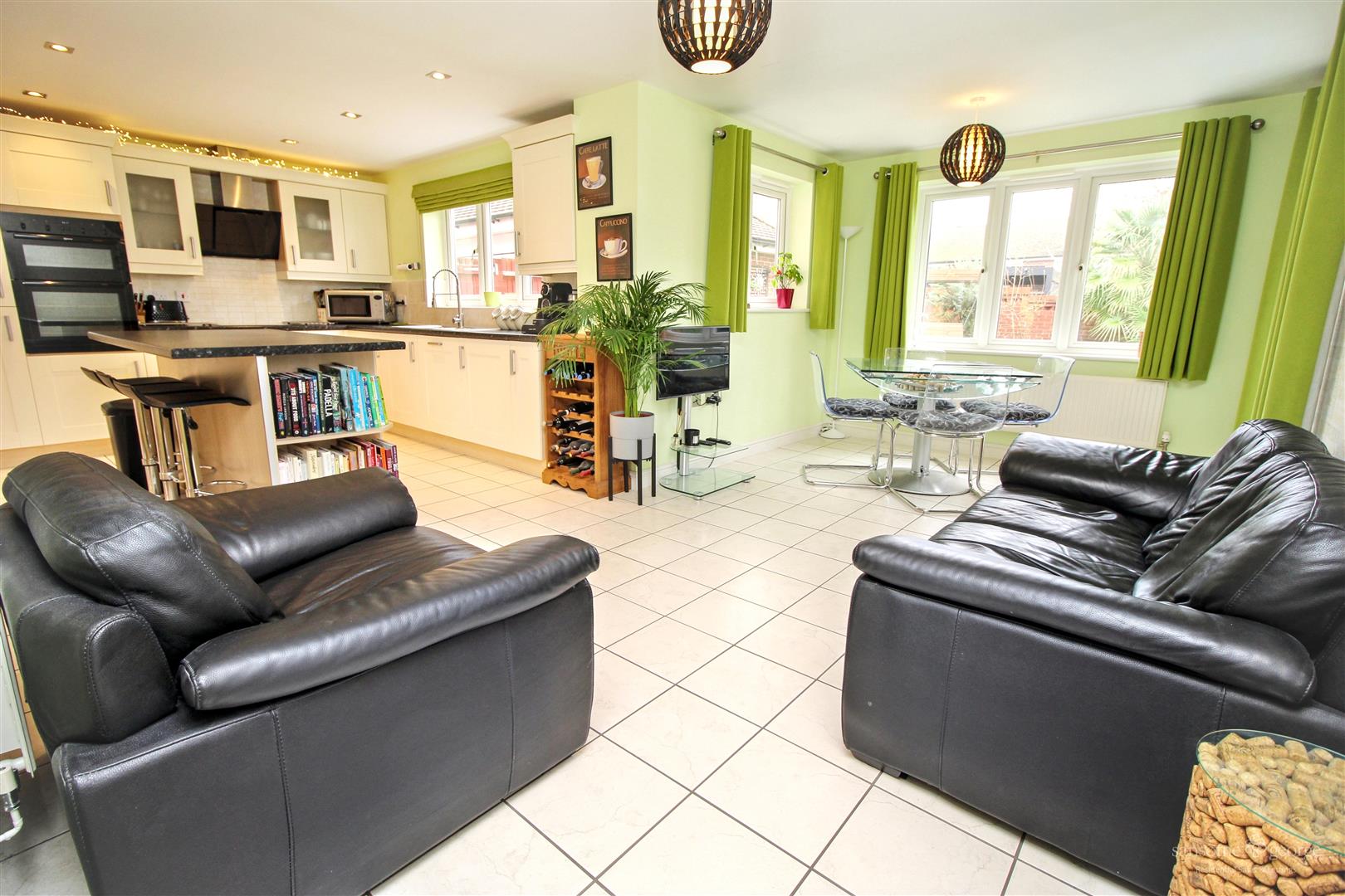 Clarendon Rise, Tilehurst, Reading